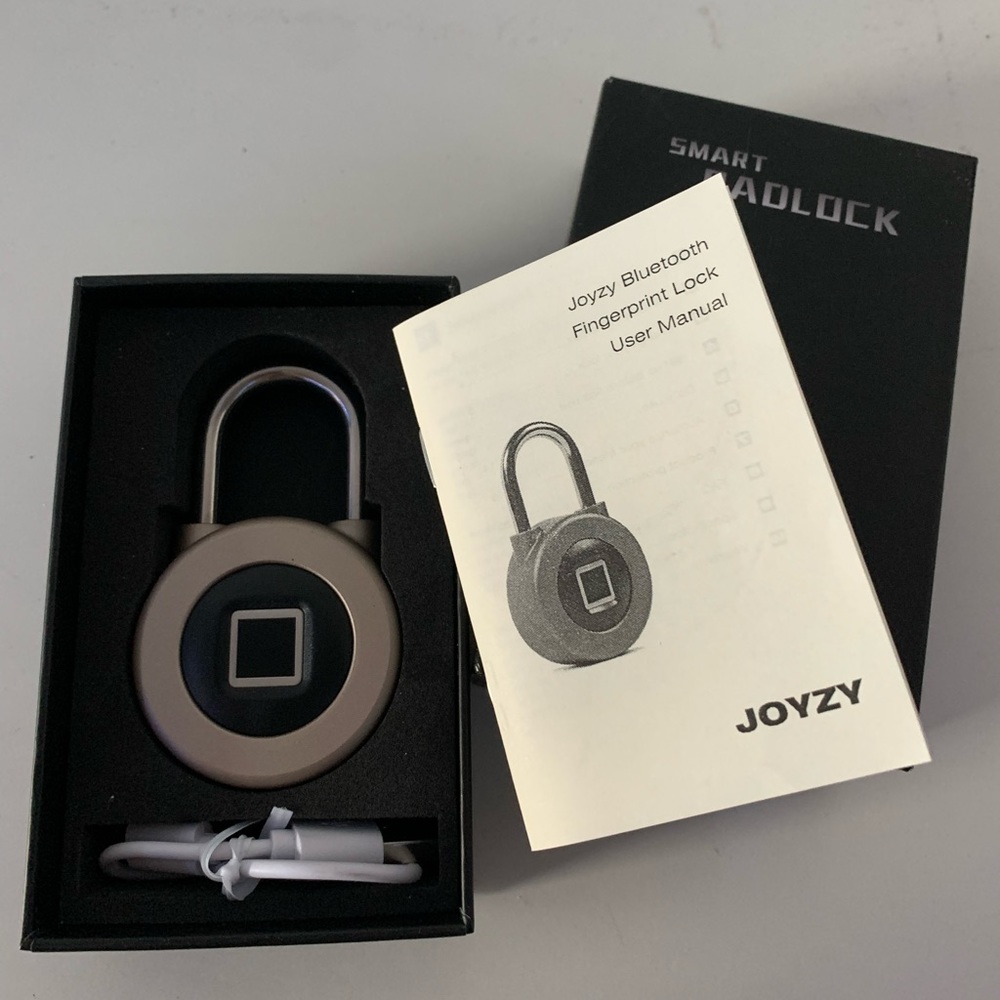Smart lock with fingerprint id